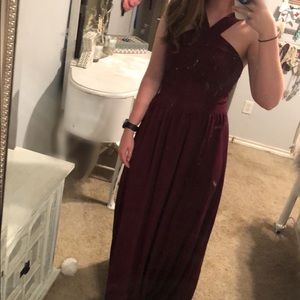 Lulu’s “Air of Romance” Maxi Dress (Size Small)